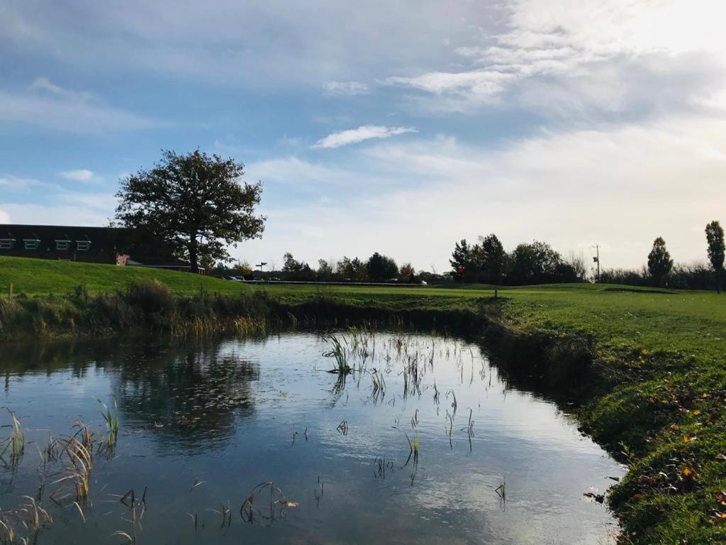 Chalet Golf Club *