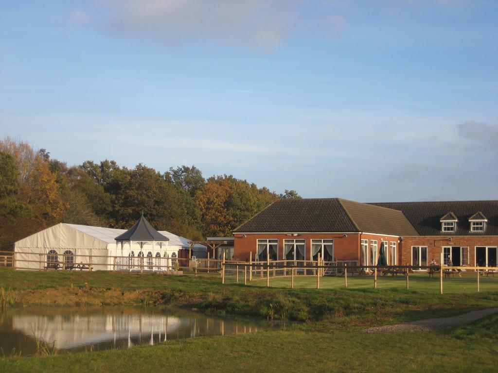 Golf Club * Silverstone